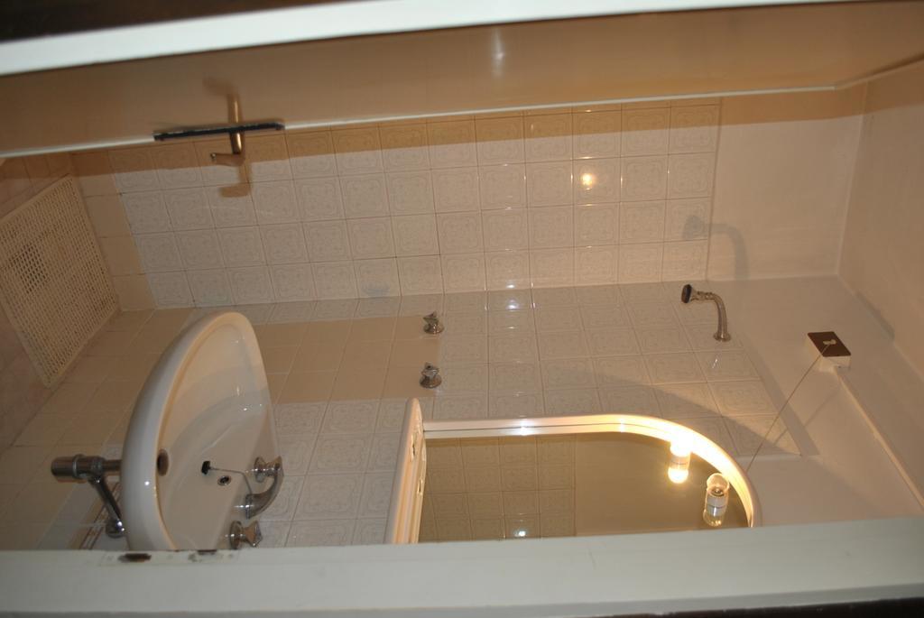 Albergo Alla Rocca Garda  Bilik gambar