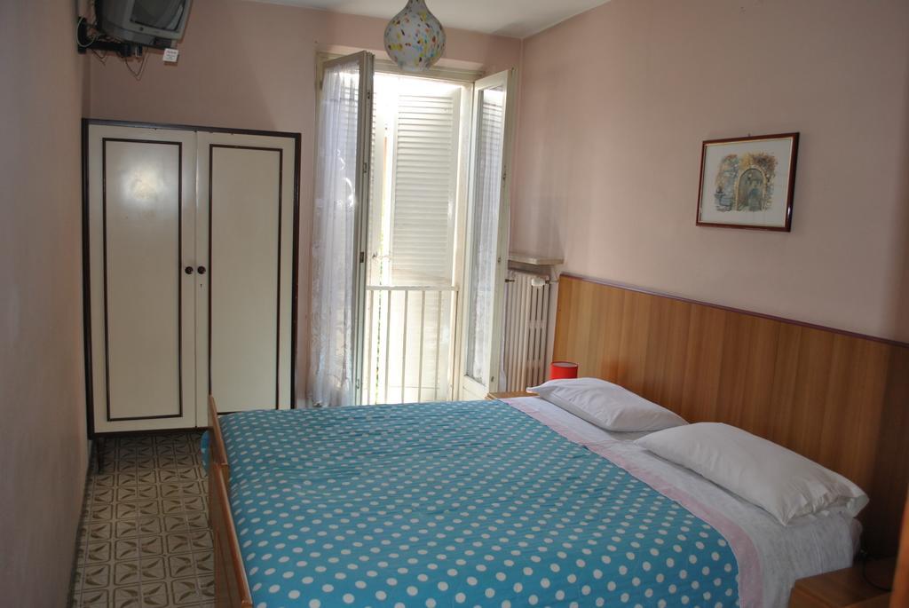 Albergo Alla Rocca Garda  Bilik gambar