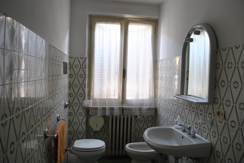 Albergo Alla Rocca Garda  Bilik gambar